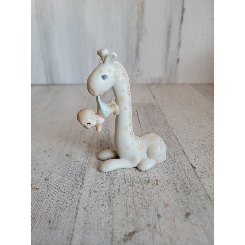 Precious moments to be with you‎ is uplifting giraffe seal Xmas figure